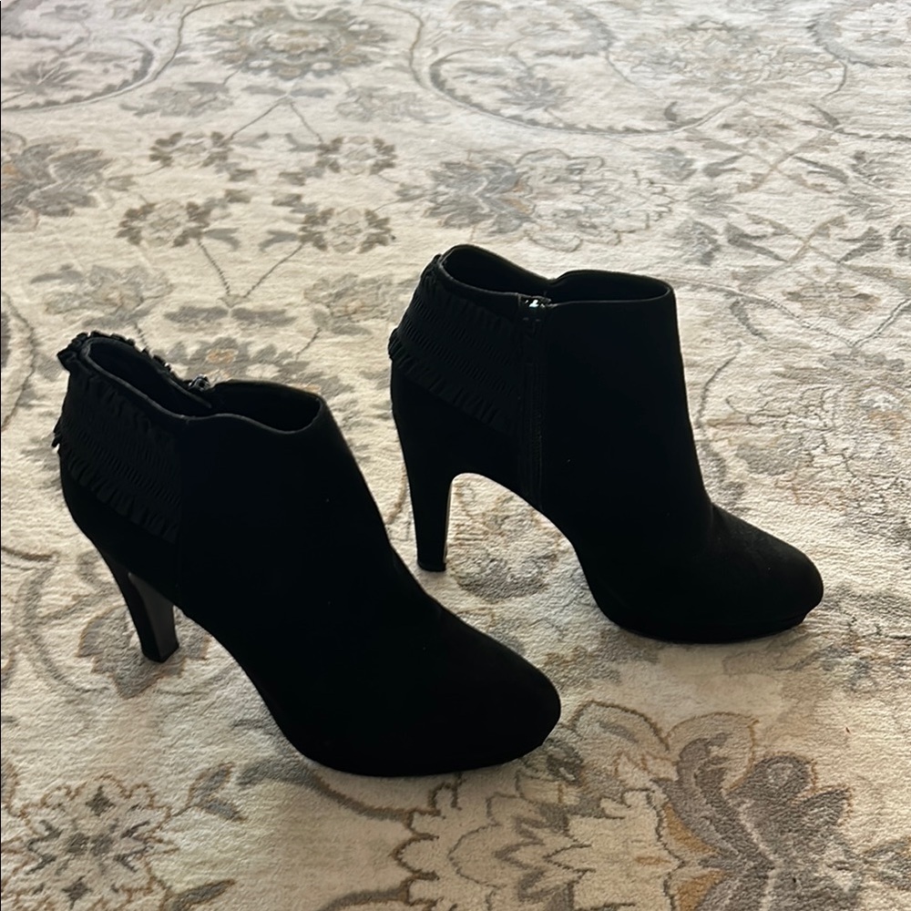 Ruffled Heel Black Ankle Boots